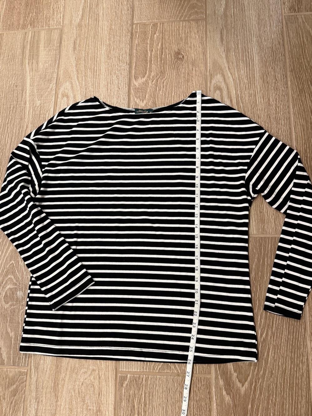 Women’s Black and White Striped Long-Sleeve Tee